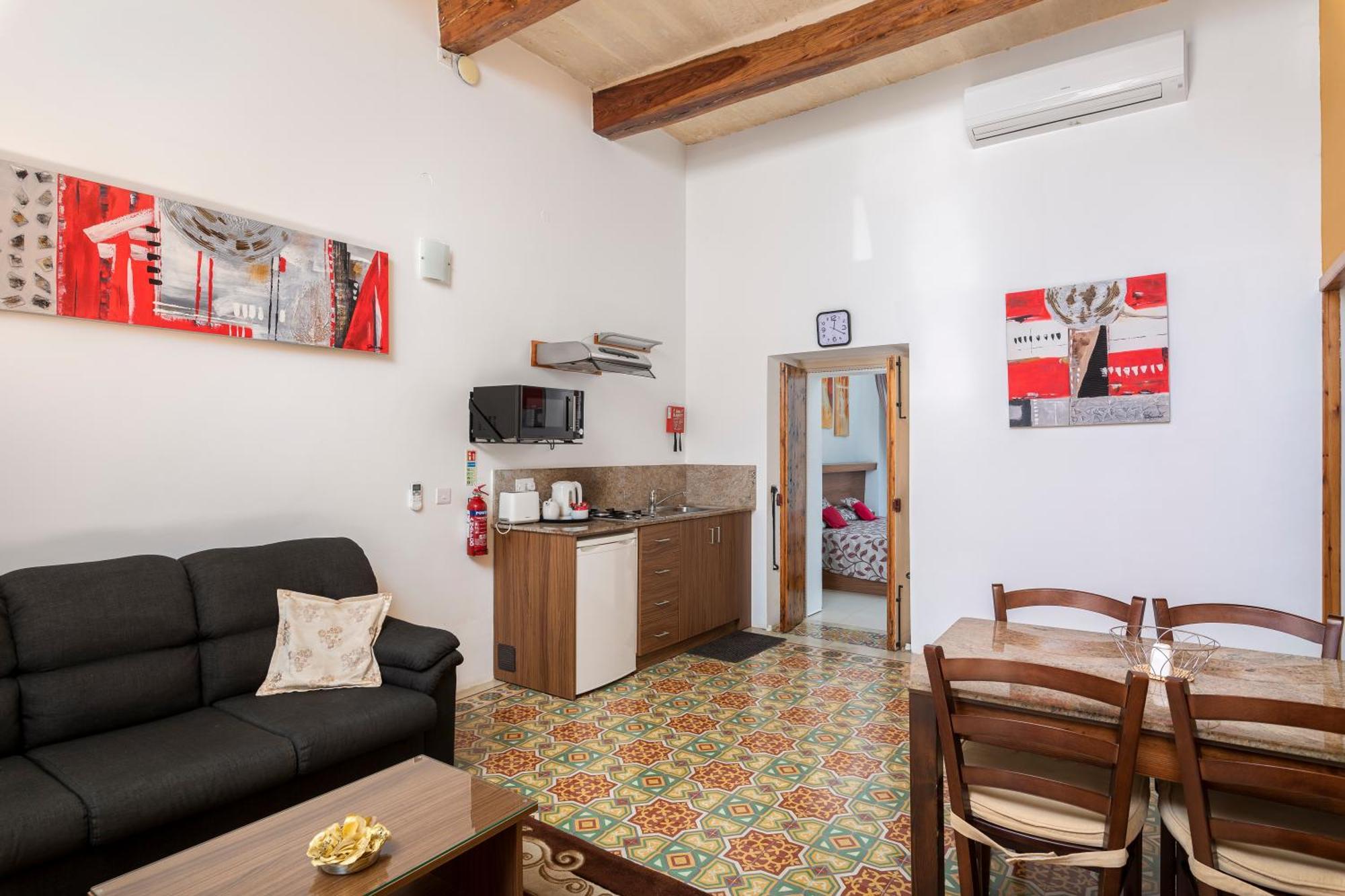 Quayside Apartments Marsaxlokk Exterior photo
