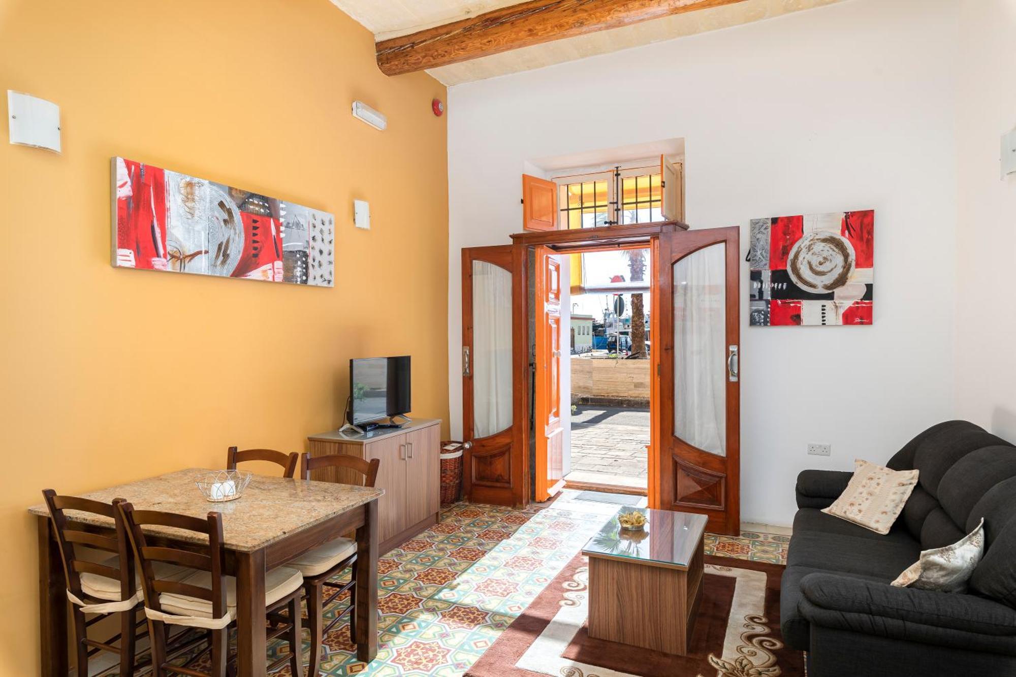 Quayside Apartments Marsaxlokk Exterior photo