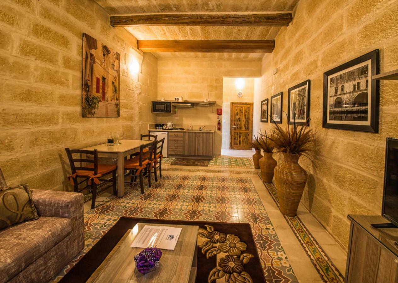 Quayside Apartments Marsaxlokk Exterior photo