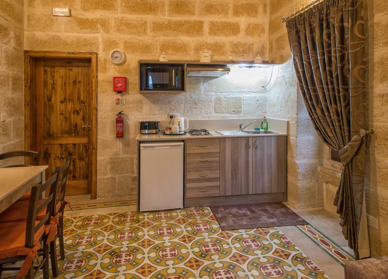 Quayside Apartments Marsaxlokk Exterior photo