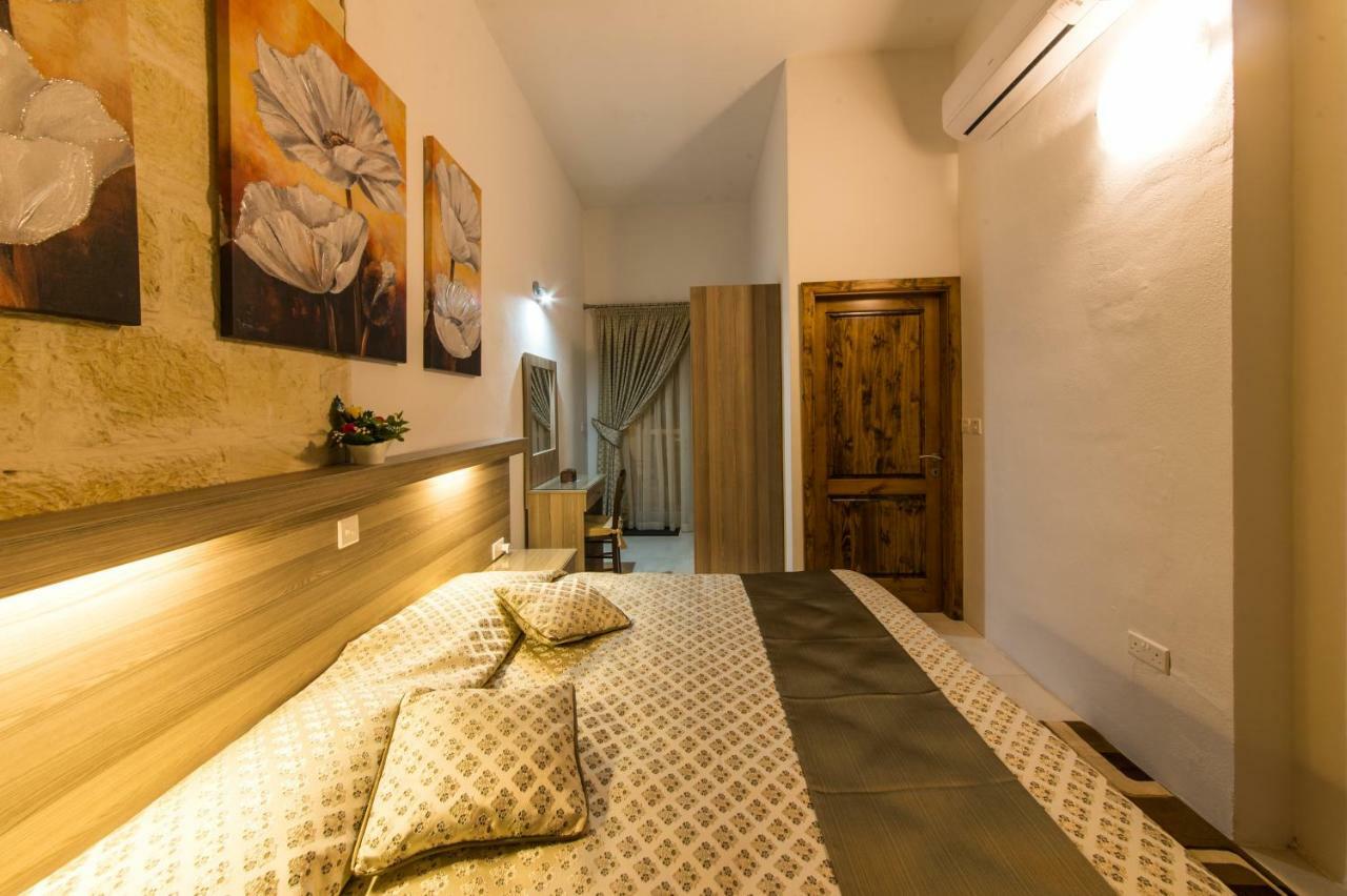 Quayside Apartments Marsaxlokk Exterior photo